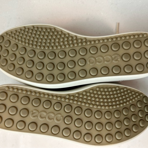 ECCO Soft 7 Sneaker - Pebble Gray - size 7 - Barely worn - Picture 5 of 7